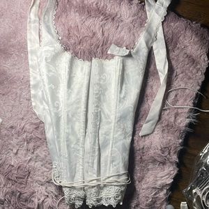 Beautiful Vintage FREDERICKS OF HOLLYWOOD